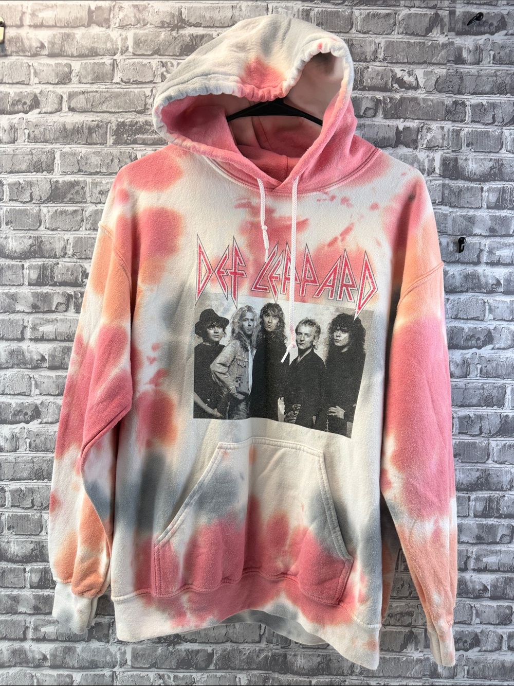 Def Leppard Tie-Dye Pullover Hoodie‎
